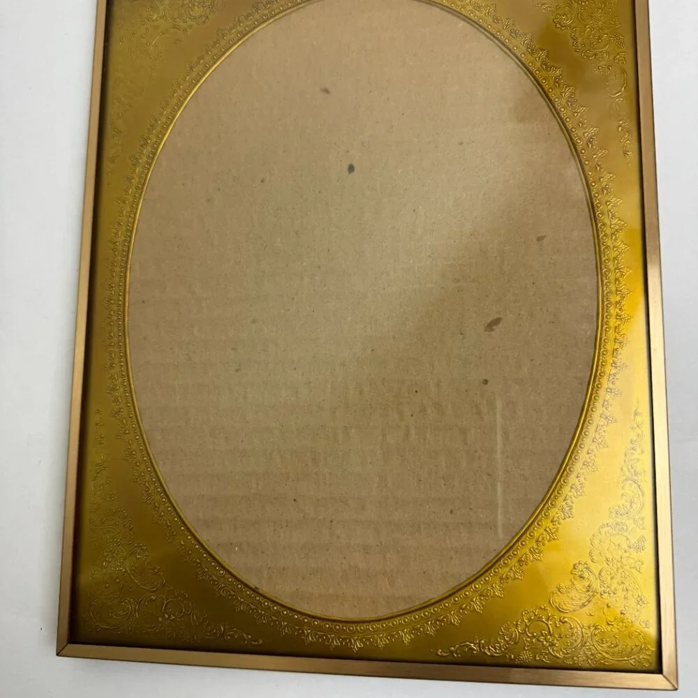 Gold Metal Vintage Picture Frame 8